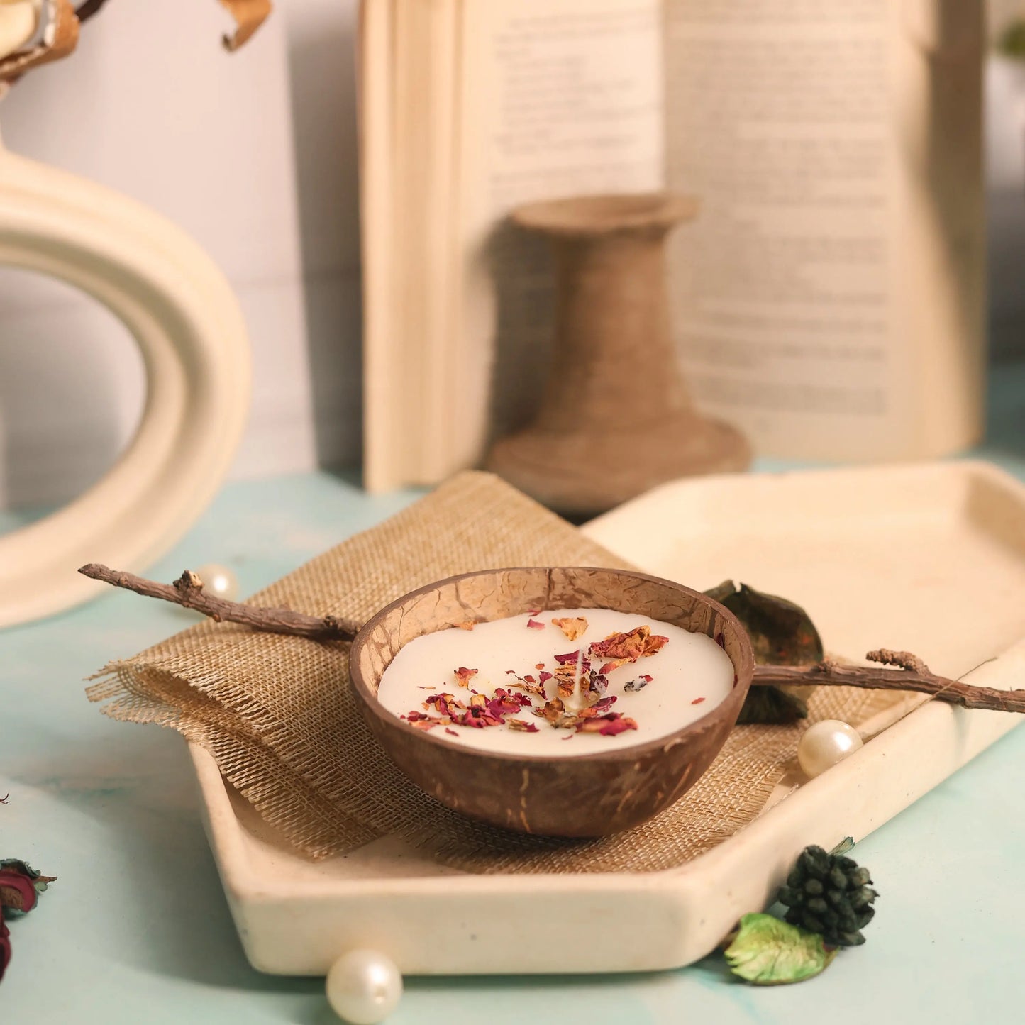 Rose Coconut Shell Candle Arotatvika